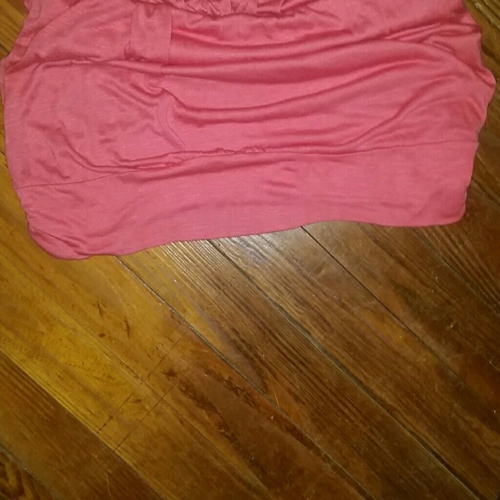 3/$15 Beautiful maternity top - Picture 4 of 5
